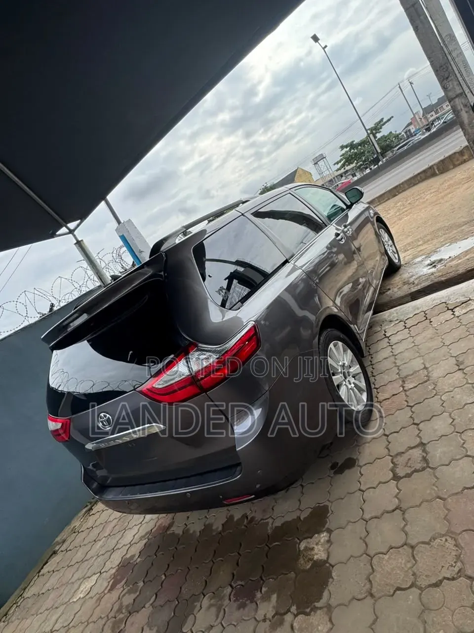 Toyota Sienna 2016 Gray