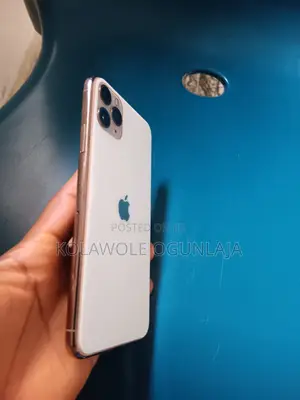 Apple iPhone 11 Pro Max 64 GB Gold