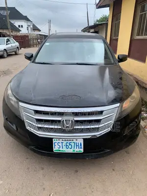 Honda Crosstour 2010 Black