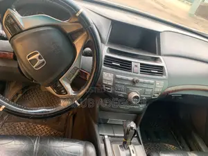 Honda Crosstour 2010 Black