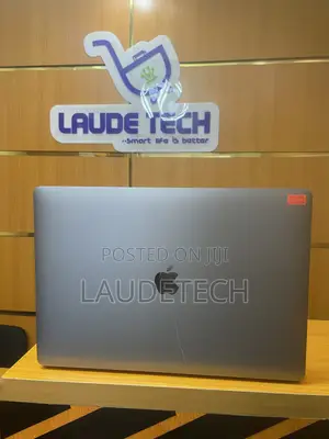 Laptop Apple MacBook Pro 2018 16GB Intel Core i9 SSD 1T