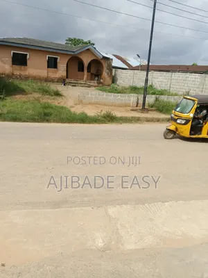 3bdrm Bungalow in Ayobo for sale