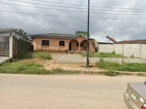 3bdrm Bungalow in Ayobo for sale