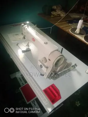 Industrial Straight Sewing Machine
