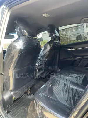 Toyota Camry XLE FWD (2.5L 4cyl 8AM) 2018 Black