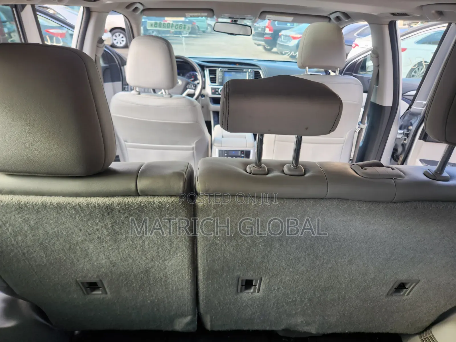 Toyota Highlander XLE 4dr SUV AWD (3.5L 6cyl 6A) 2015 Silver