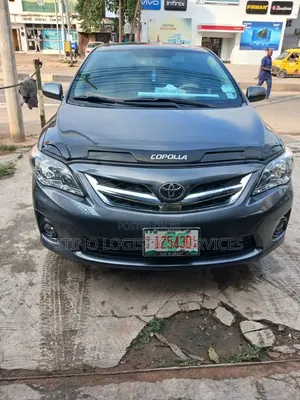 Toyota Corolla 2010 Gray