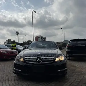 Mercedes-Benz C300 2013 Black