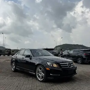 Mercedes-Benz C300 2013 Black