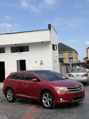 Toyota Venza XLE AWD V6 2013 Red
