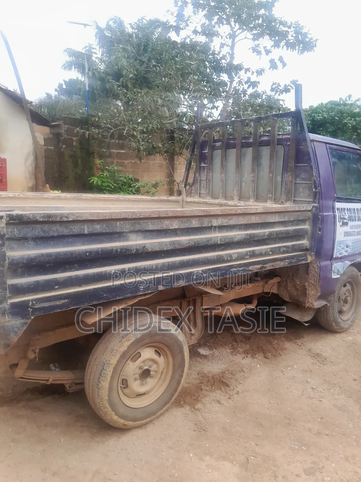 Mitsubishi L300 1995 Brown