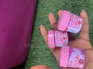 Pink Lips Scrub