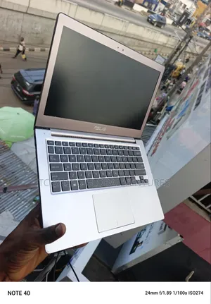 Laptop Asus ZenBook UX303UA 8GB Intel Core i5 SSD 256GB