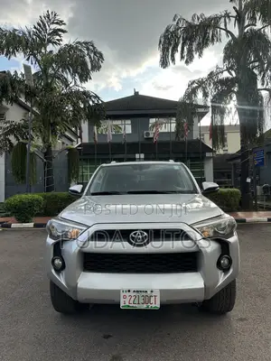 Toyota 4-Runner SR5 Premium 4dr 4x4 (4.0L 6cyl 5A) 2016 Silver
