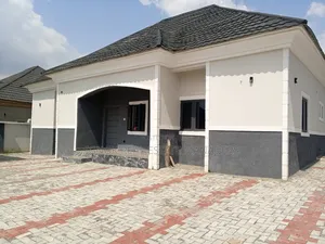 3bdrm Bungalow in Gwarinpa Extension, Life Camp for sale
