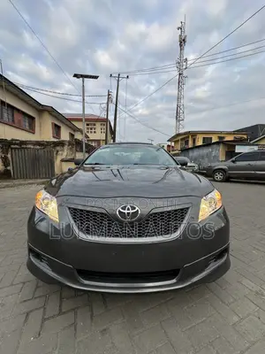 Toyota Camry SE 4dr Sedan (2.4L 4cyl 5A) 2008 Gray