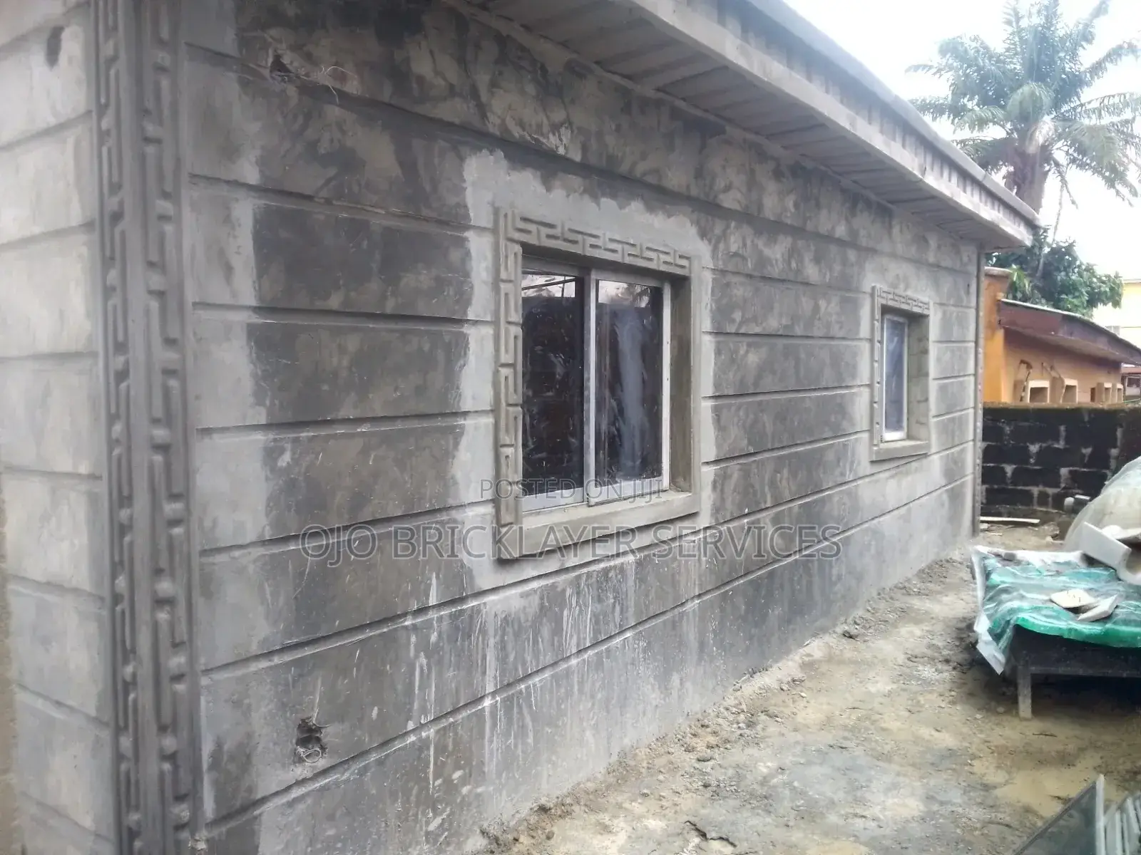 Experienced Bricklayer Available - House Fence Building