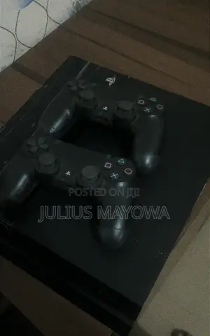 Neatly Used Play Station 4