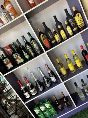 Wine Shelf / Indoor and Outdoor Use for Shop and Home