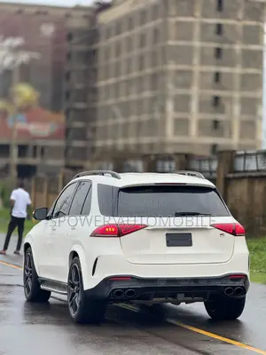 Mercedes-Benz GLE-Class 2021 White