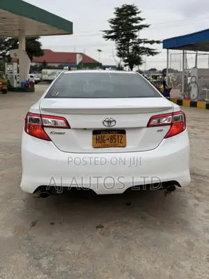 Toyota Camry 2012 White