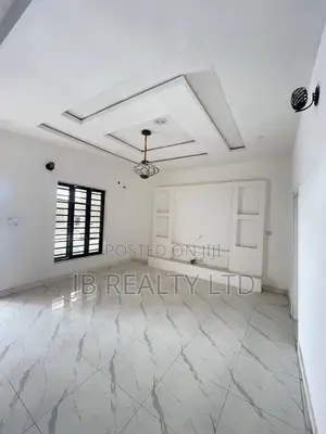 4bdrm Duplex in Lekki for rent