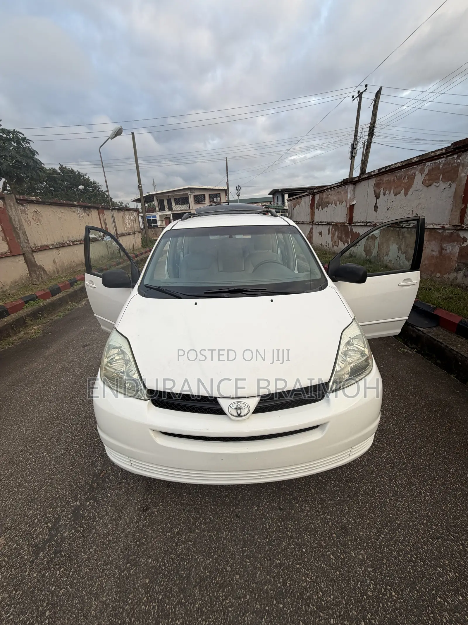Toyota Sienna 2005 White