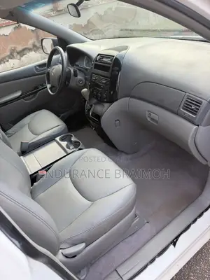 Toyota Sienna 2005 White
