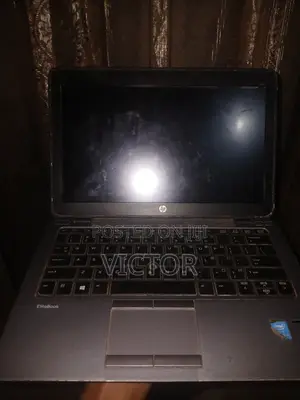 Laptop HP EliteBook 820 G2 8GB Intel Core i5 SSD 256GB