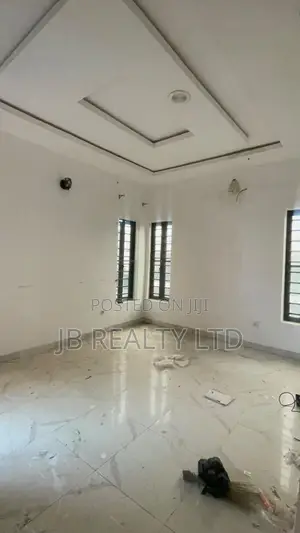 3bdrm Duplex in Lekki for rent