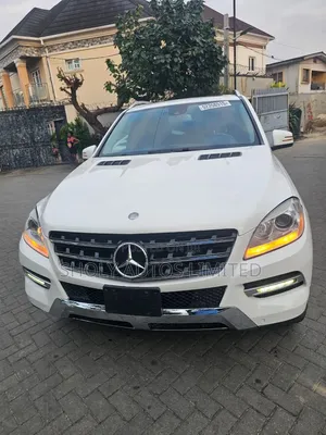 Mercedes-Benz M Class ML350 4dr SUV (3.5L 6cyl 7A) 2015 White