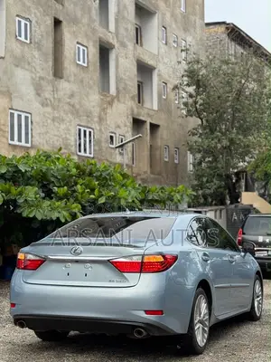 Lexus ES 350 FWD 2014 Blue