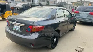 Toyota Corolla 2008 Gray