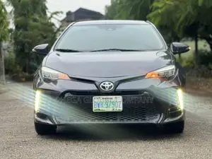 Toyota Corolla 2018 Gray