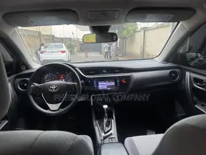 Toyota Corolla 2018 Gray