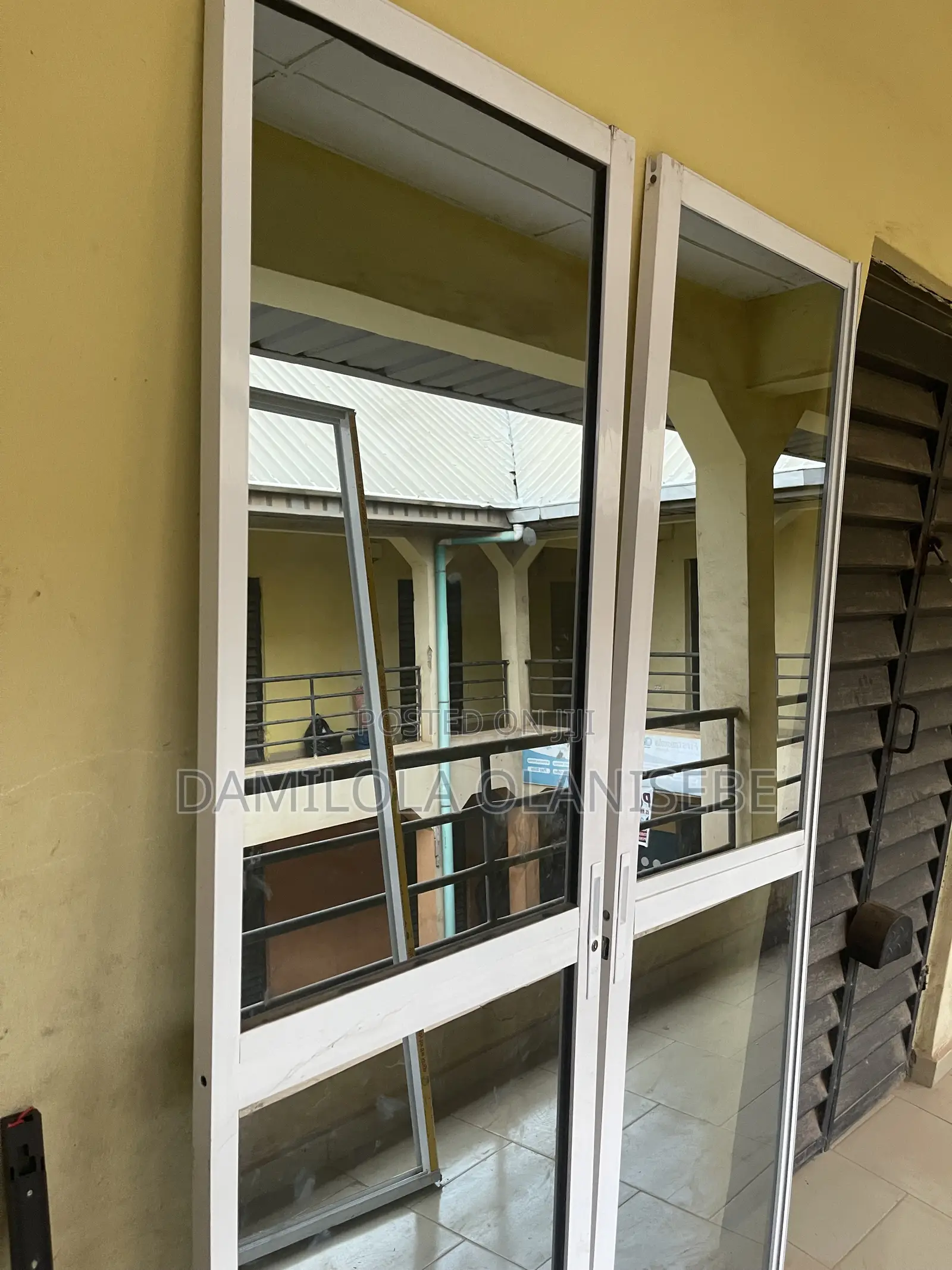 Sliding Door