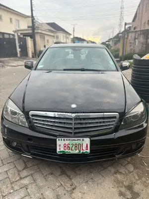 Mercedes-Benz C300 2009 Black