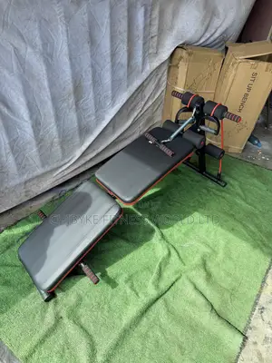 Brand New Sit Up Bench With Resistance Band