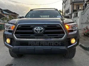 Toyota Tacoma SR5 2018 Gray
