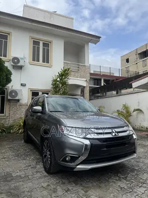 Mitsubishi Outlander 2016 Silver