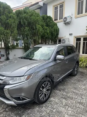 Mitsubishi Outlander 2016 Silver