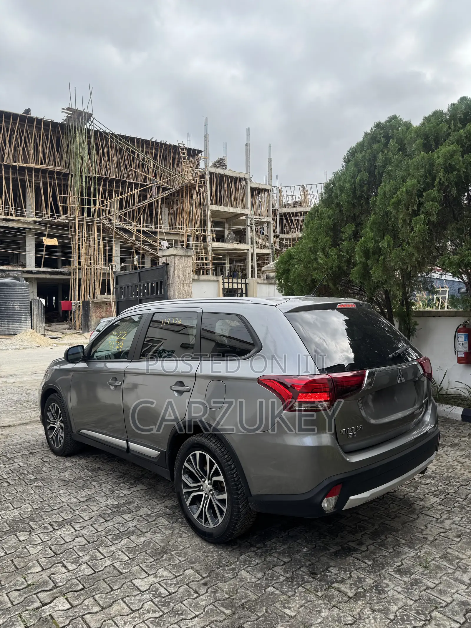 Mitsubishi Outlander 2016 Silver
