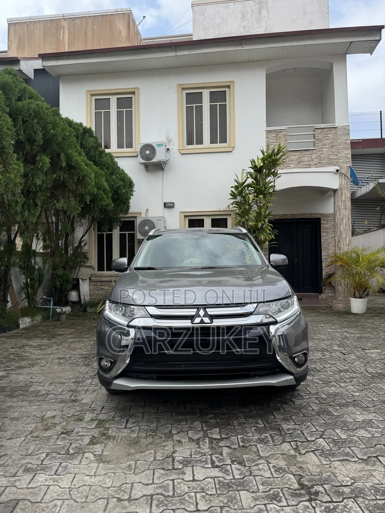 Mitsubishi Outlander 2016 Silver