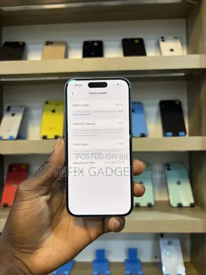 Apple iPhone 16 128 GB Green