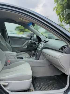 Toyota Camry LE V6 4dr Sedan (3.5L 6cyl 6AM) 2008 Red