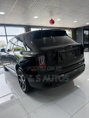 New Rolls-Royce Cullinan Black Badge Sport Utility 2023 Black