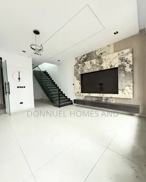 4bdrm Duplex in Ikota for rent