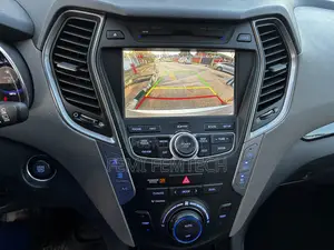 Hyundai Santa Fe Limited 4dr SUV AWD w/Saddle Interior (3.3L 6cyl 6A)