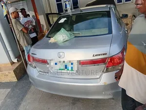 Honda Accord 2010 Silver