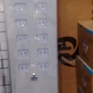 12eye Wakatek Solar Street Lights